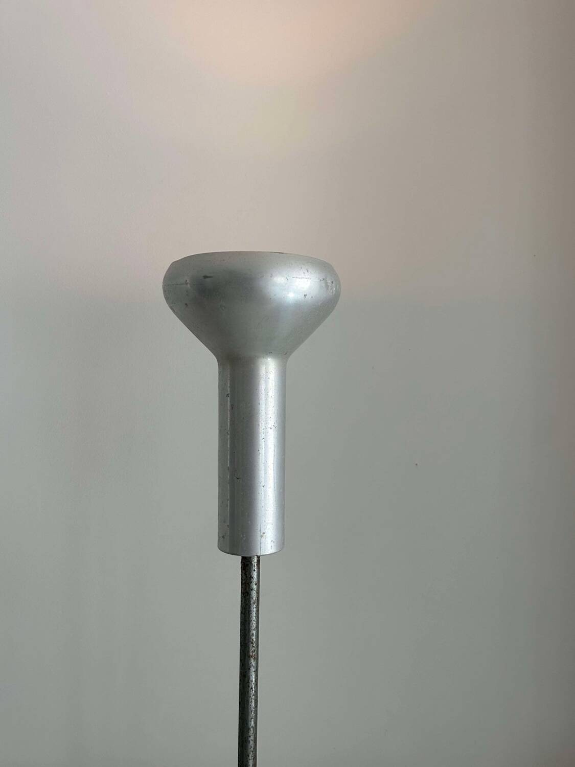 Vintage modernist floor lamp, Gino Sarfatti model 1073, Arteluce Italy 1956