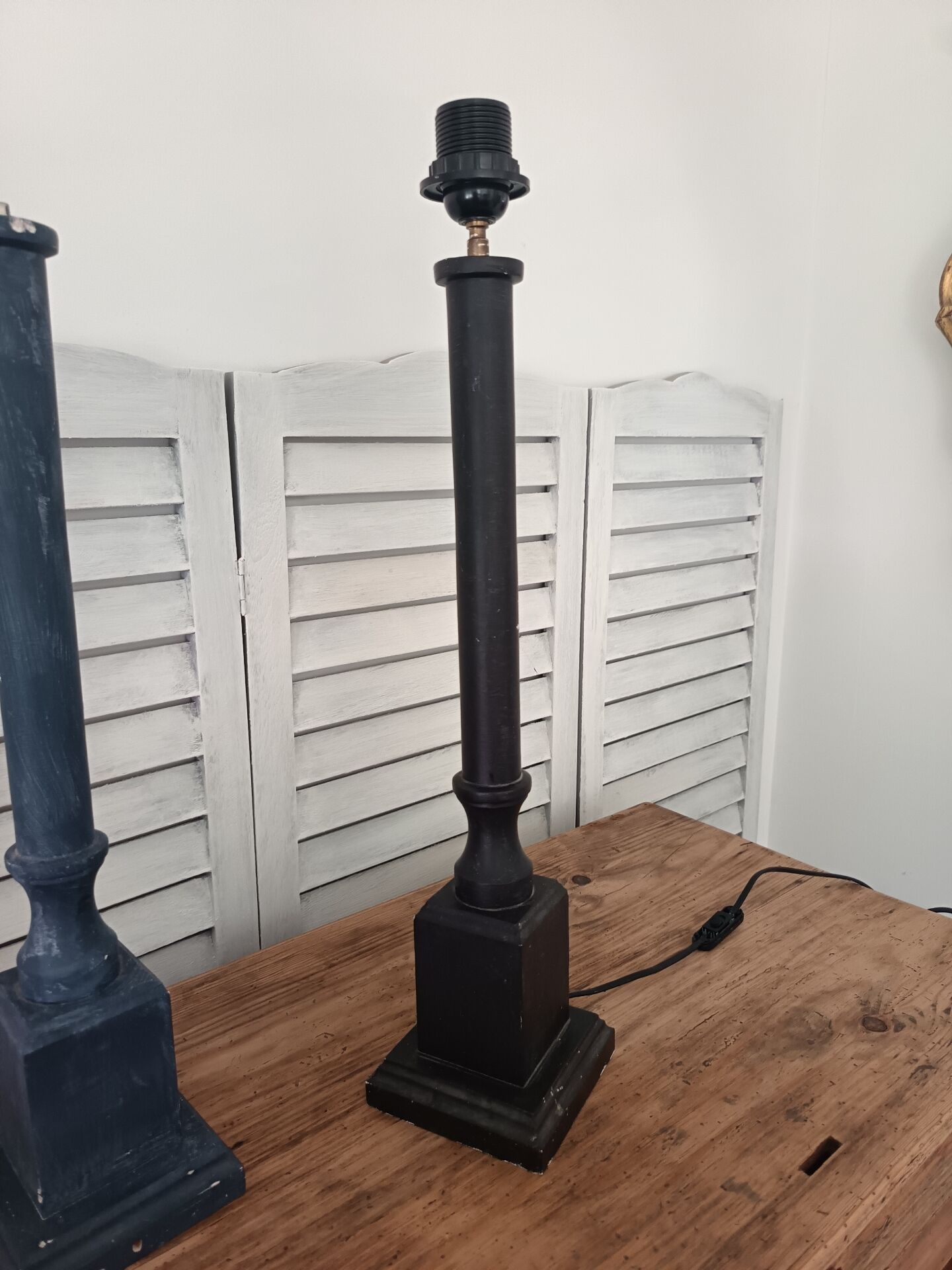 Lamp bases