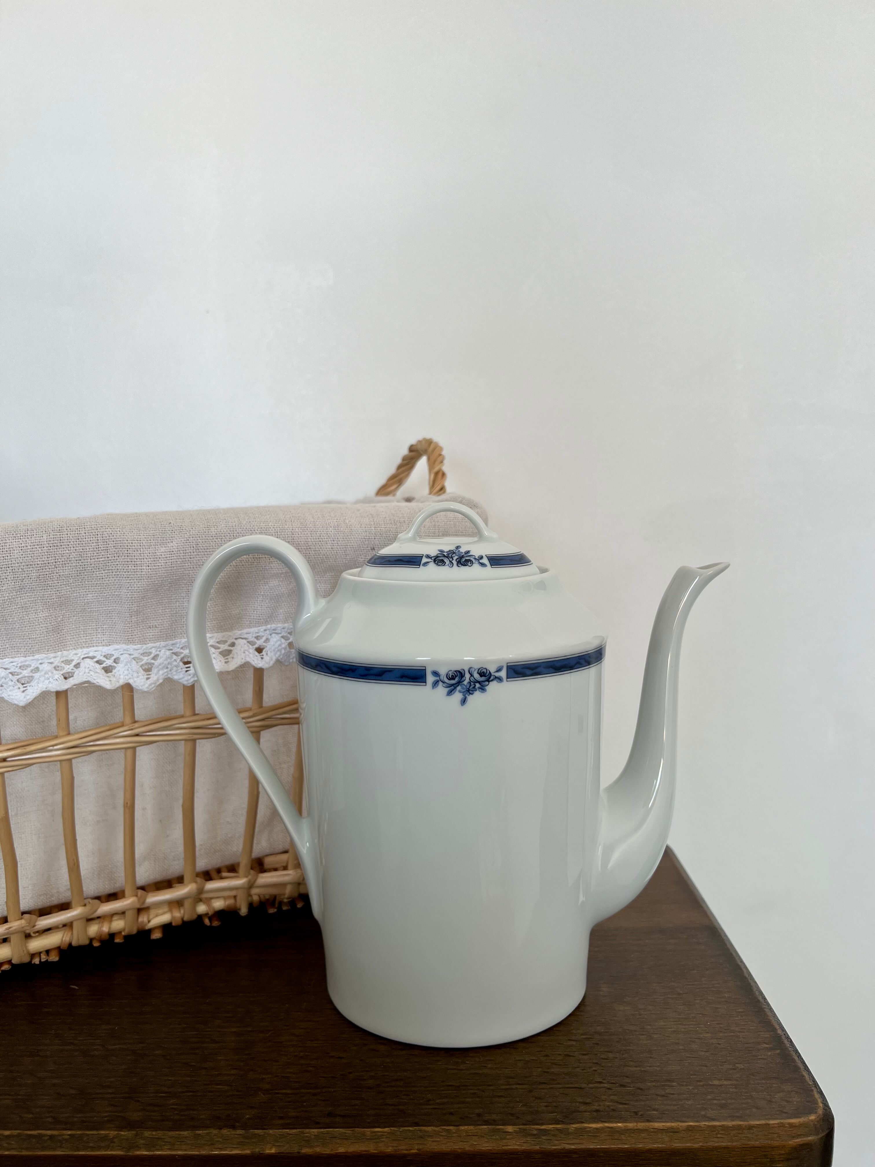 Numbered Sologne porcelain teapot