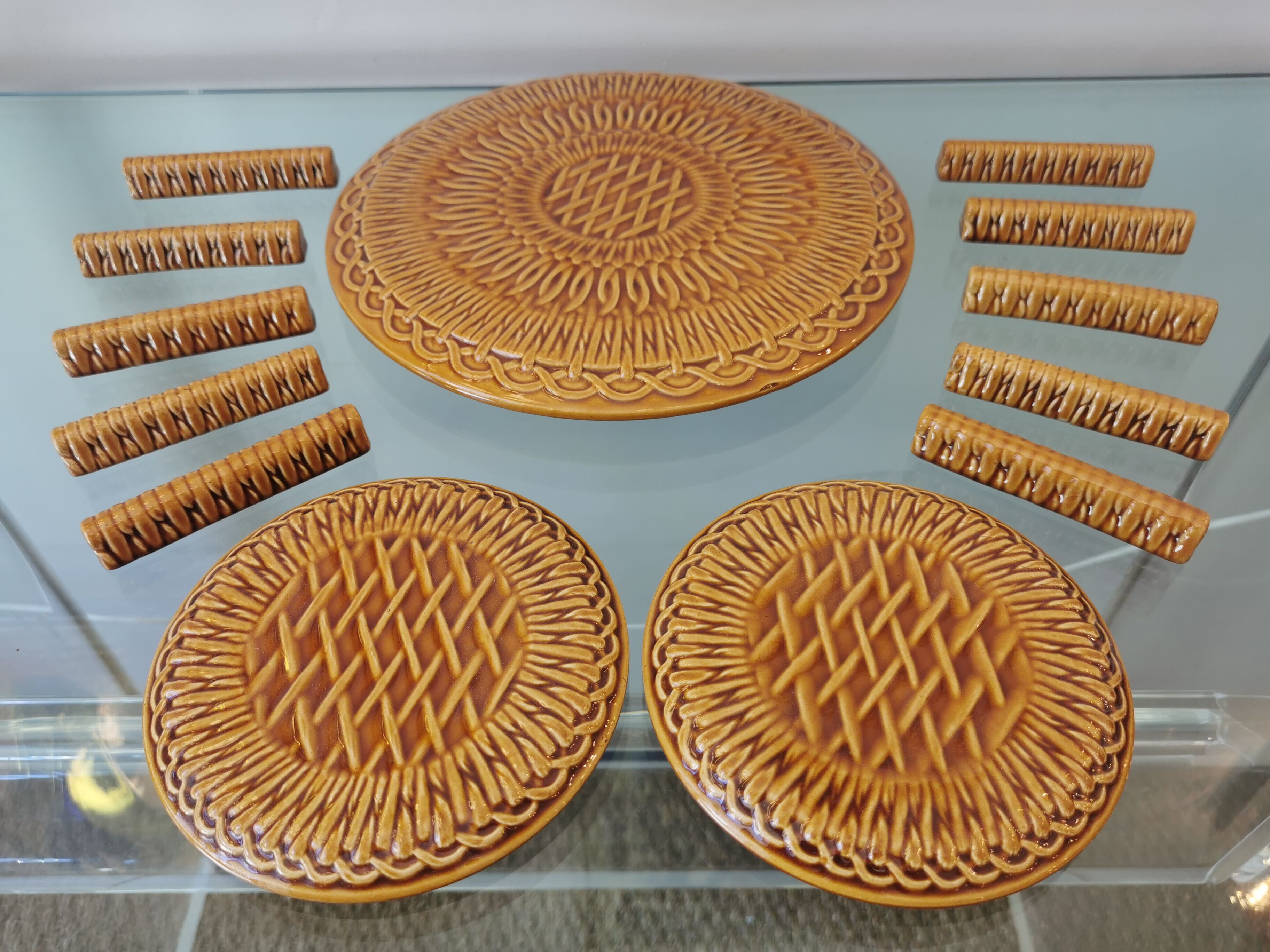 Vintage service of the faience factory of Gien, France 70s