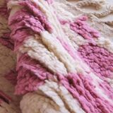 Pink checkered rug - 292 x 217 cm