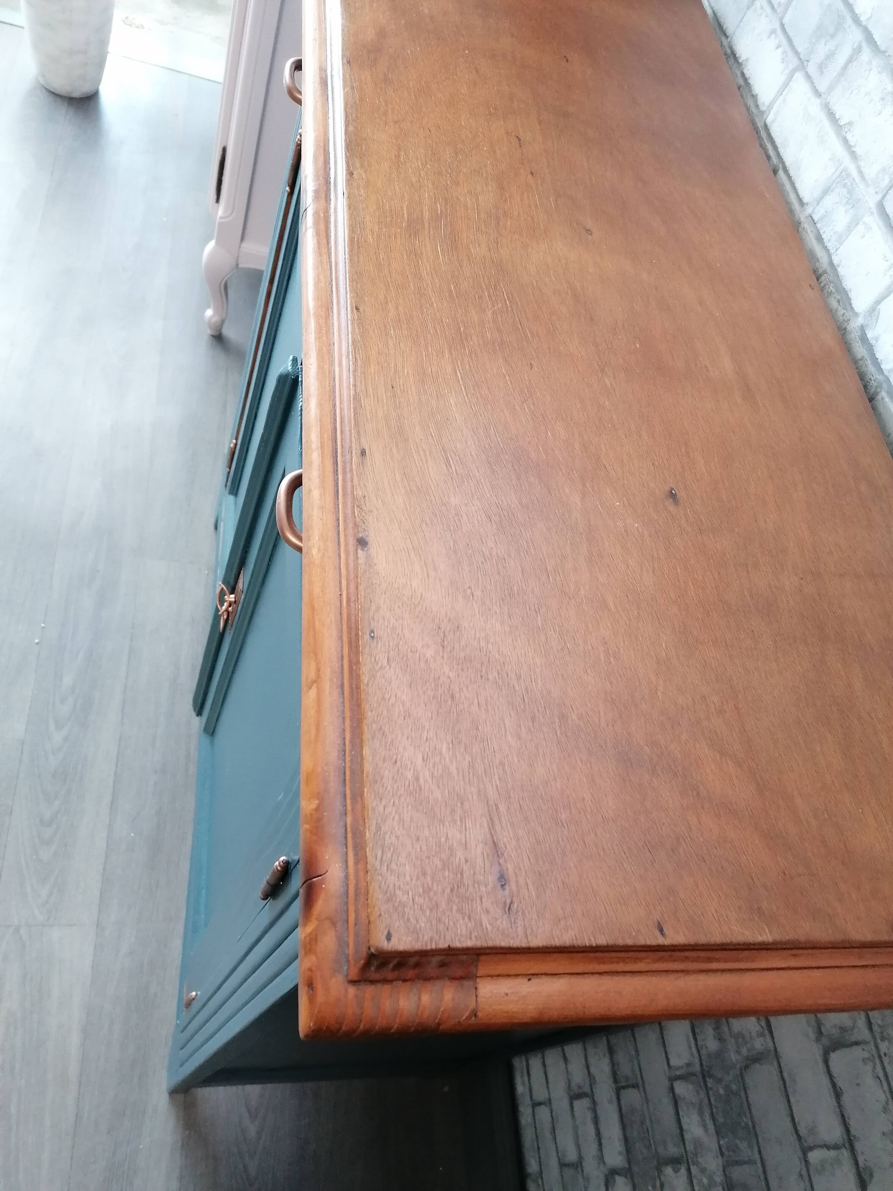 “Estelle” sideboard