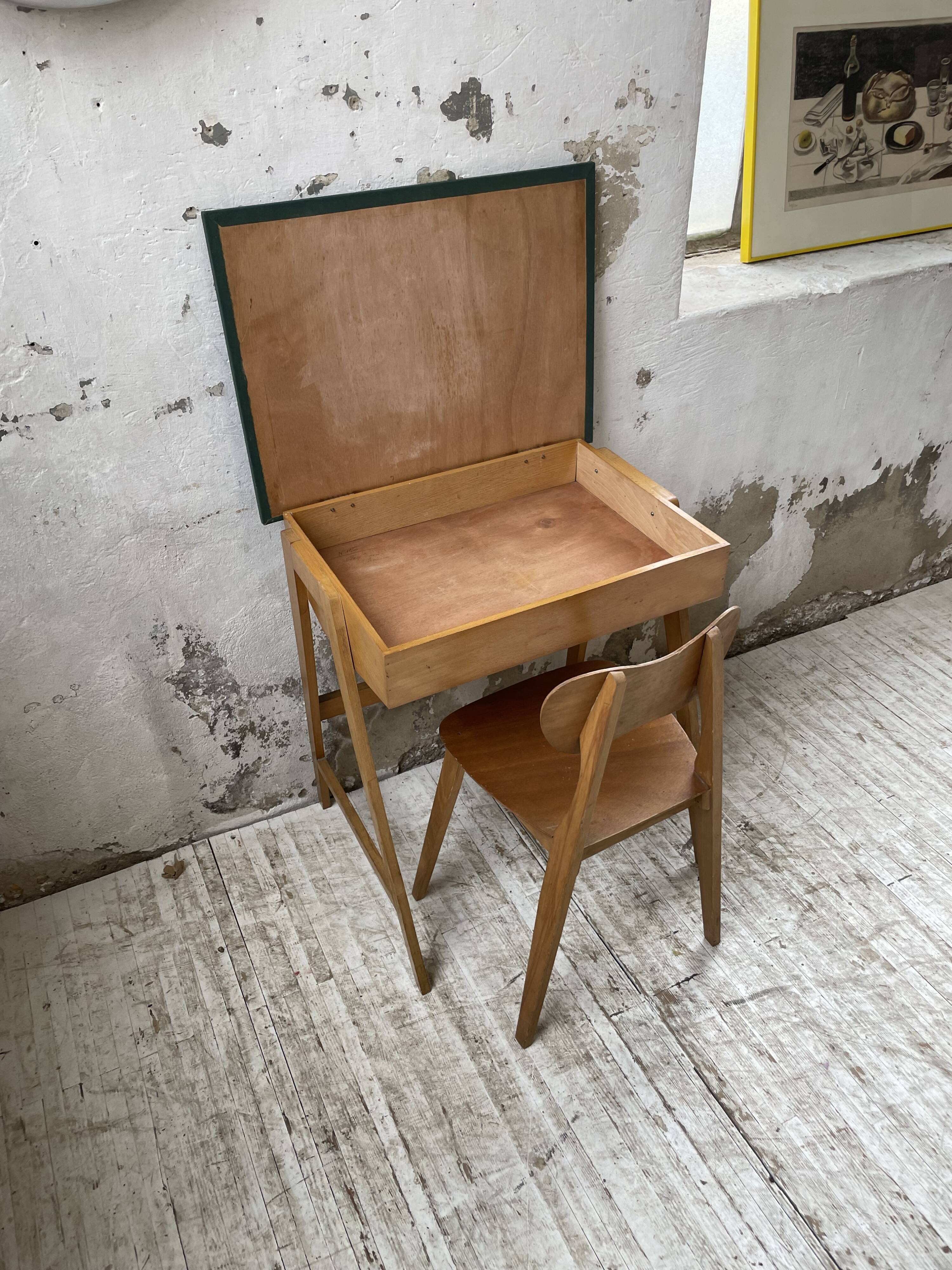Bureau et chaise enfant pieds compas