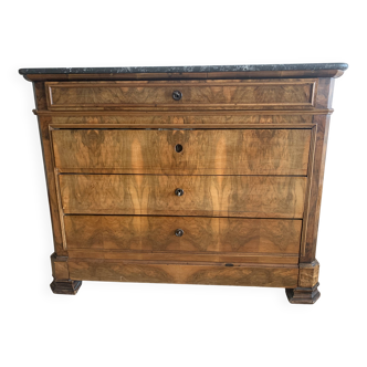 Restoration style 4-drawer chest of drawers with marble top, very good condition