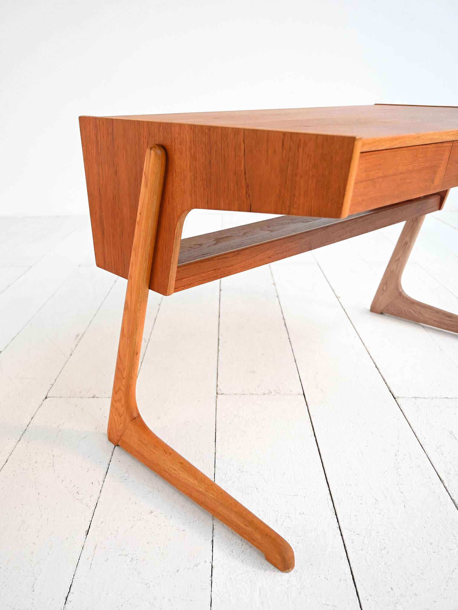 Bureau "Scribo" en teck et chêne scandinave des années 1960