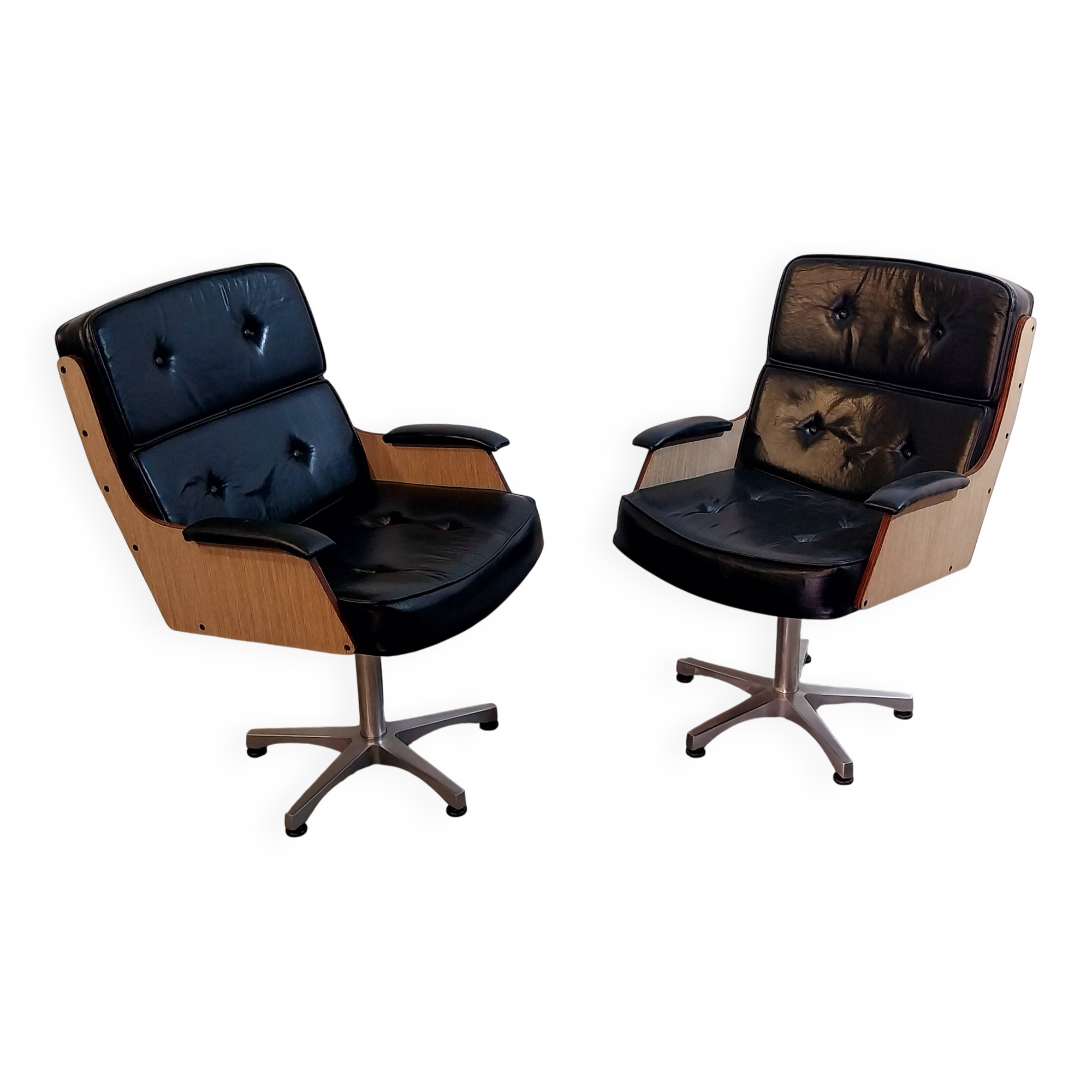 Pair of Italian armchairs 1960
