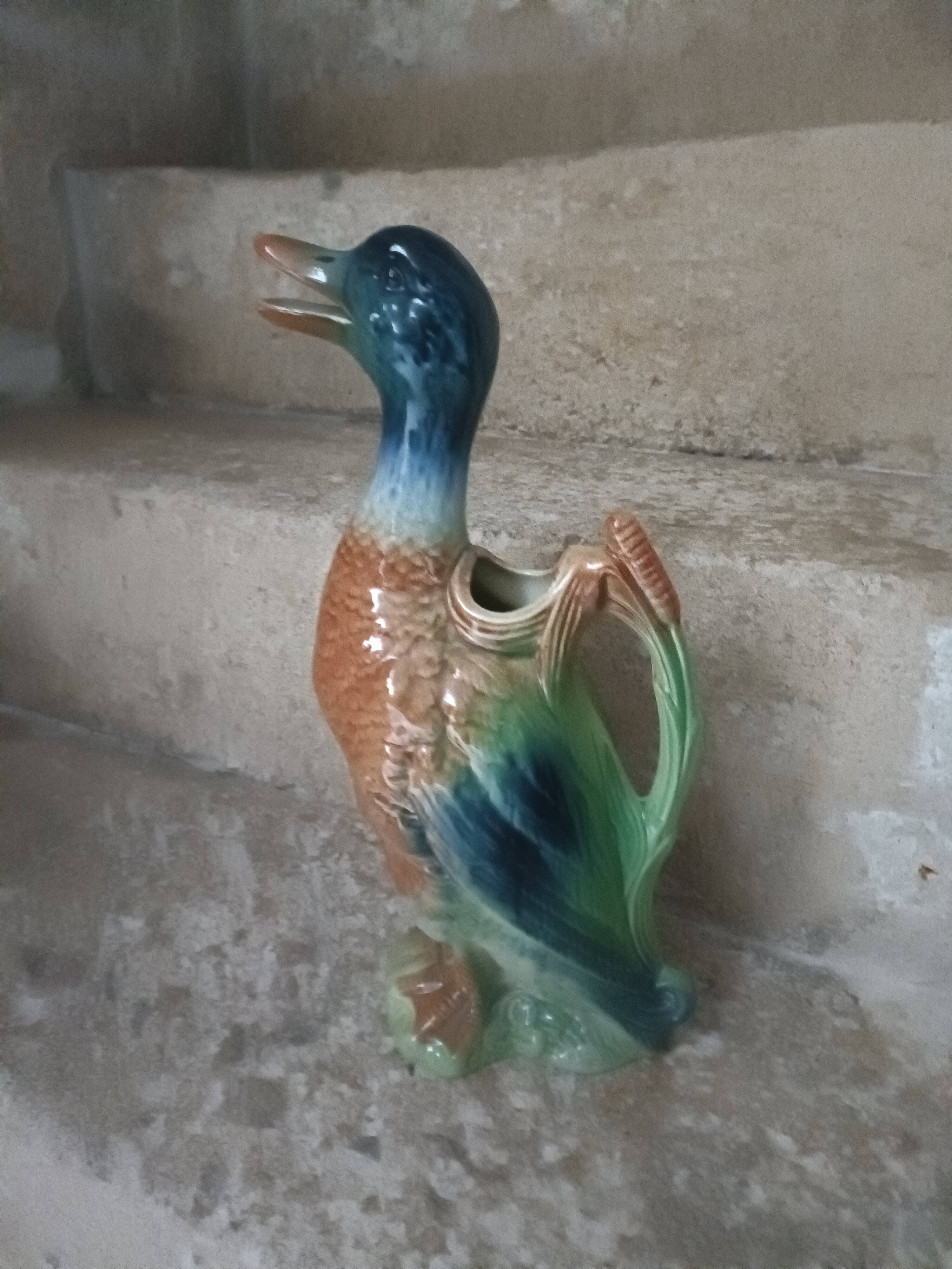 Duck slip signed Saint Clement, earthenware pitcher France