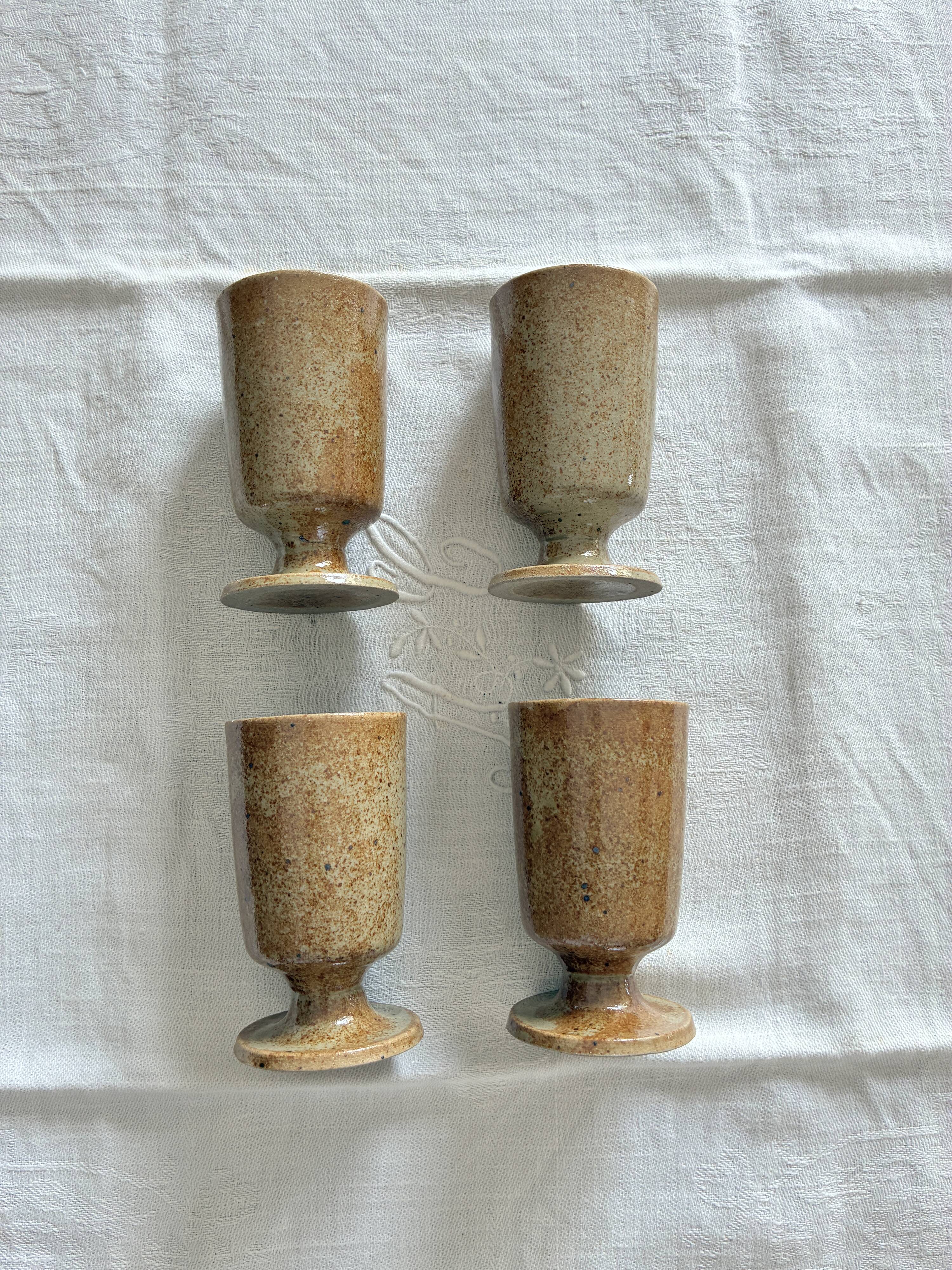 Set of 4 stoneware mugs
