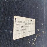 Canapé 2 places Château d'Ax en tissu daim vert 1970