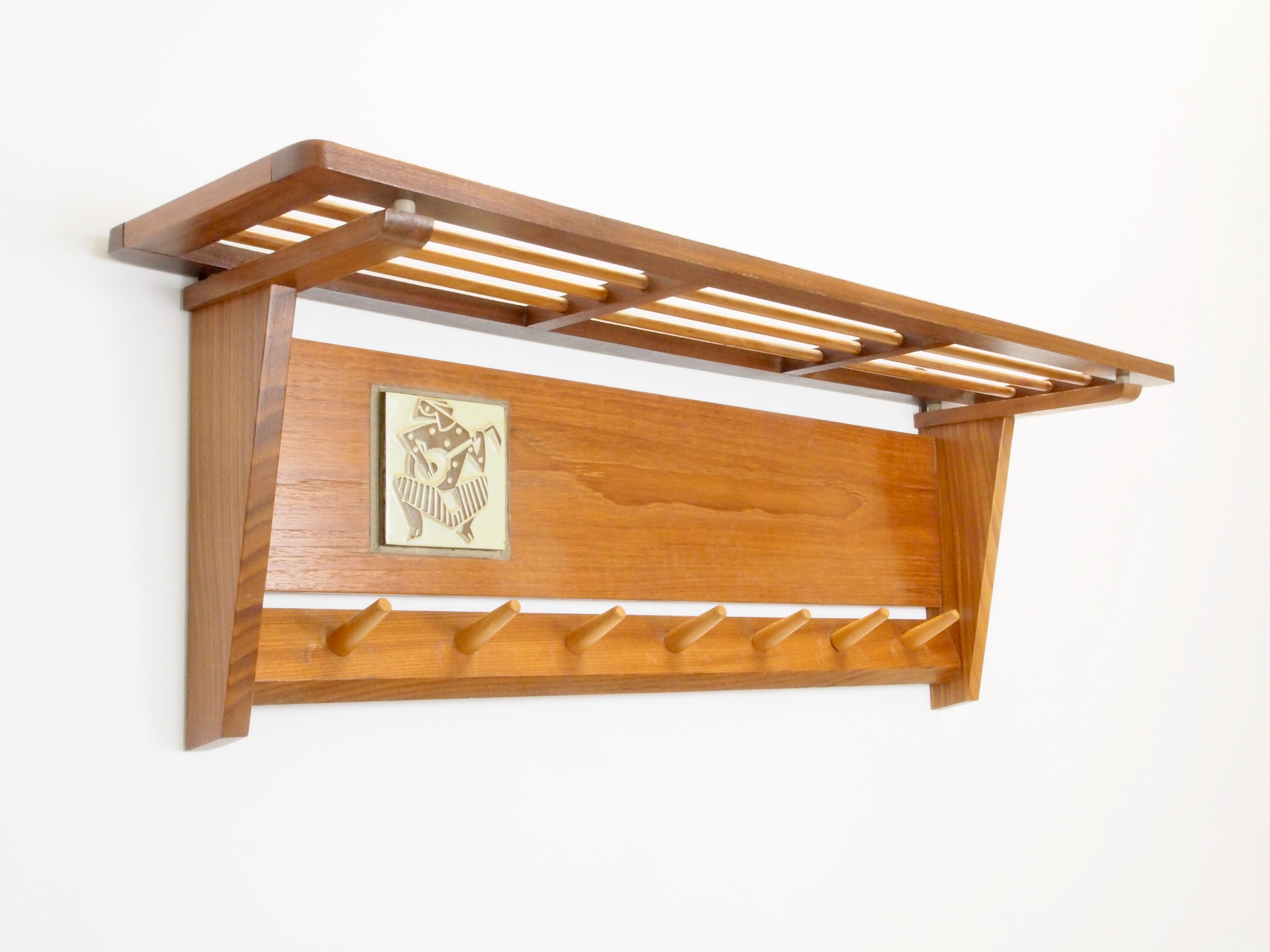 Wall coat rack with Ravelli ceramic tile