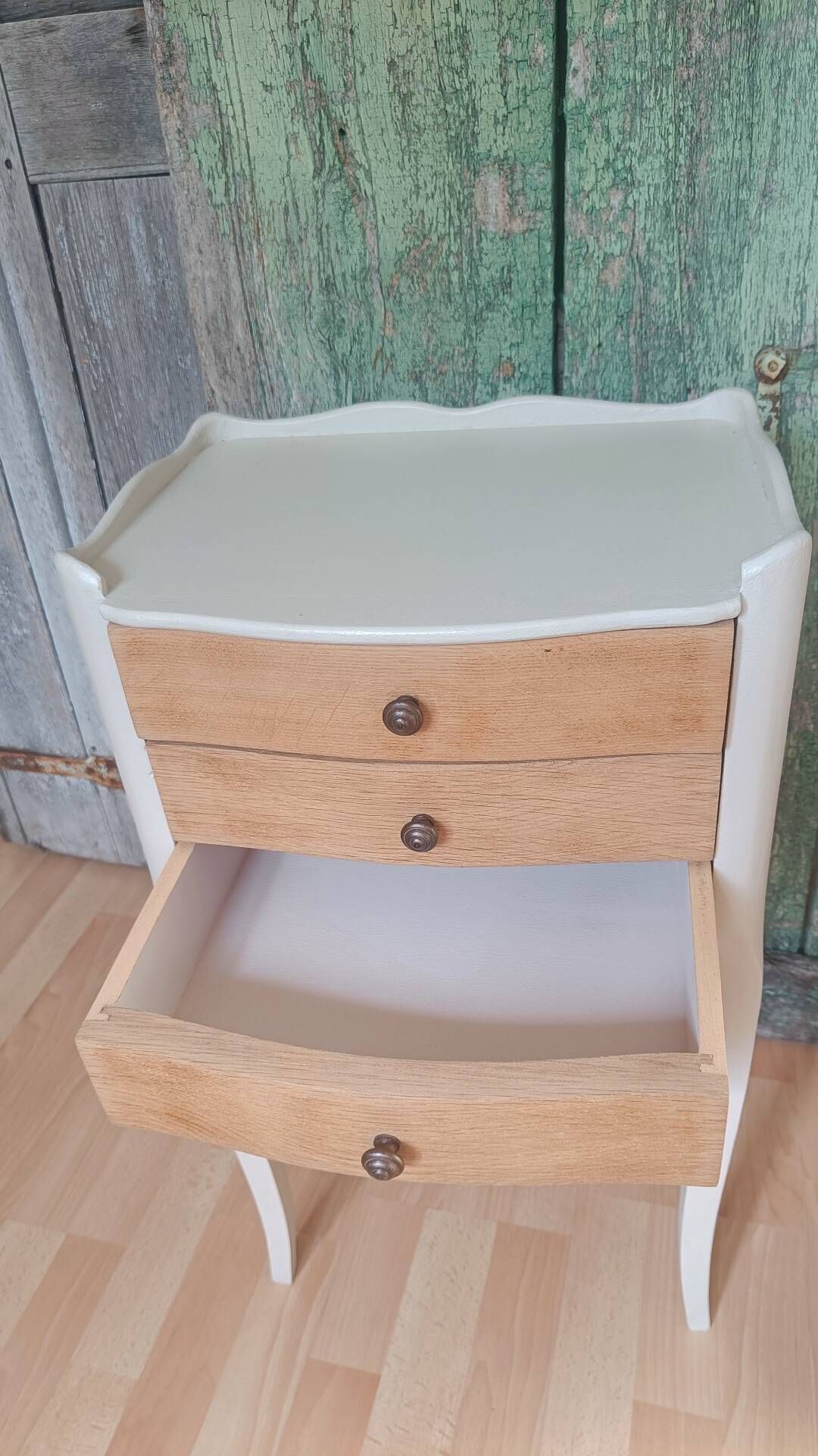 Vintage wooden bedside table with 3 drawers.