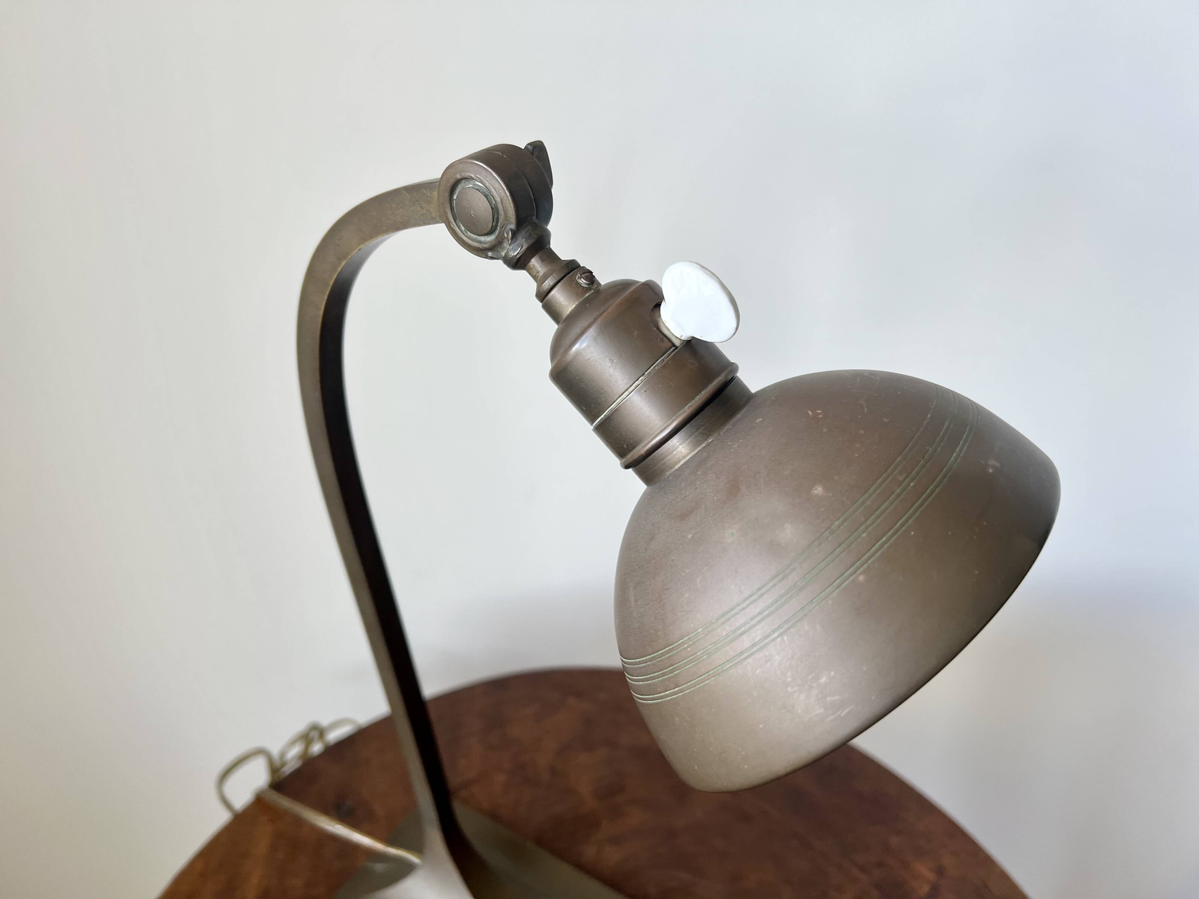 Art Deco brass table lamp, early 20th Century