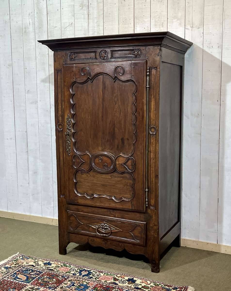 Bonnetière 18ème en noyer