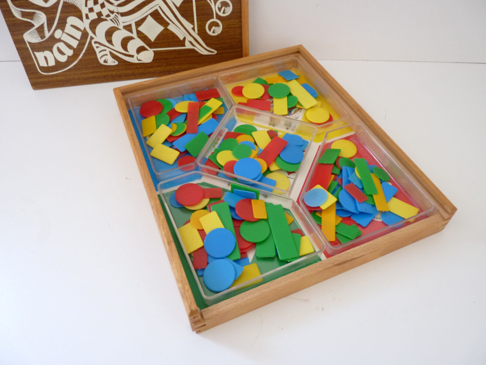 Former board game the vintage nain jaune