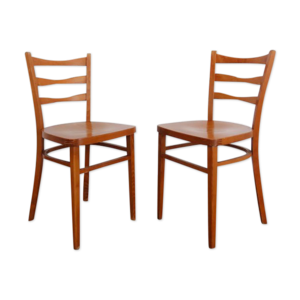 Deux chaises scandinaves