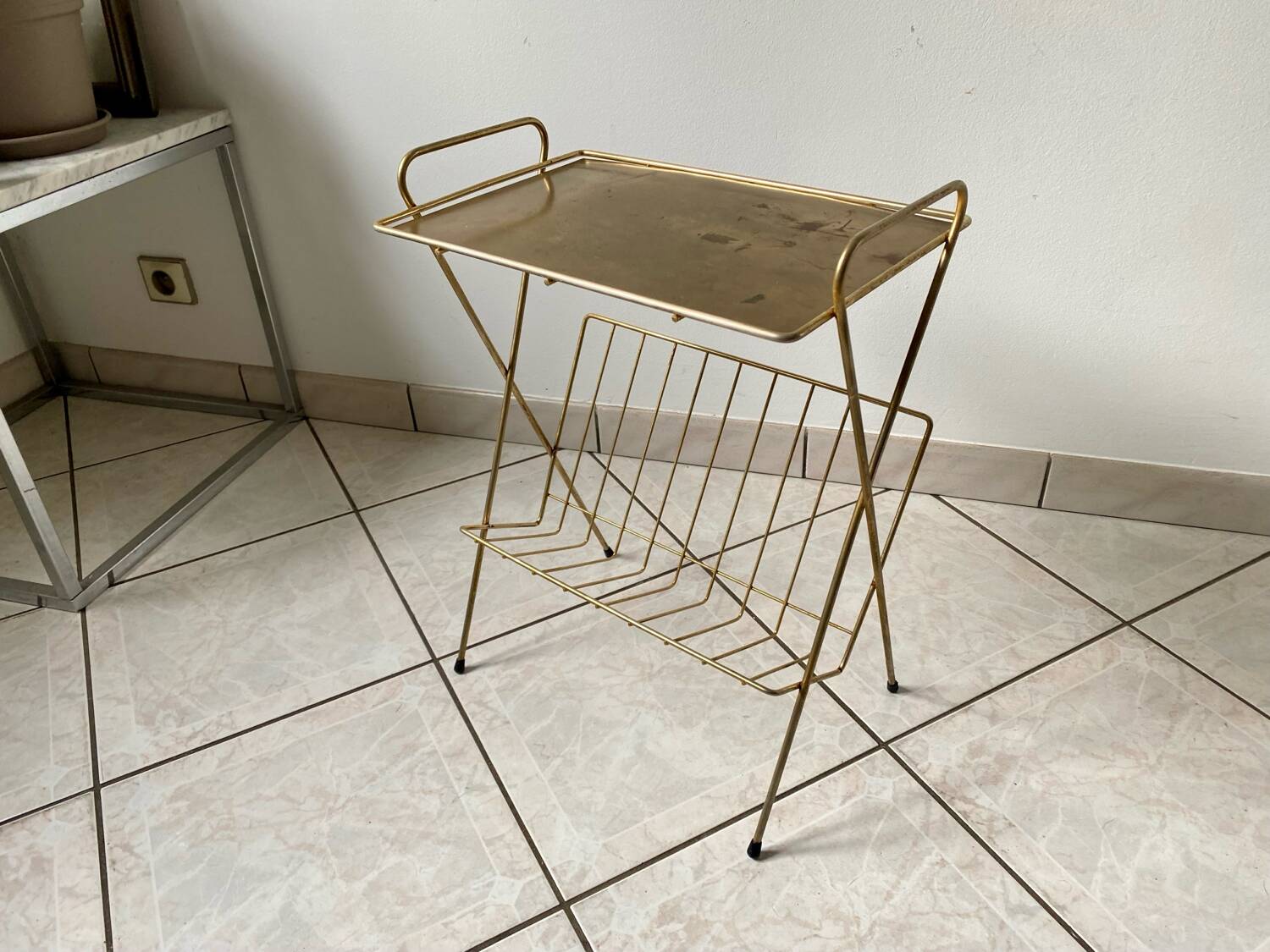 Vintage 1960s brass side table/magazine rack