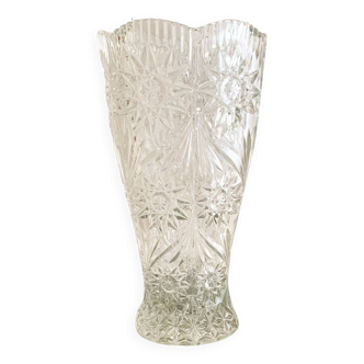 Chiseled crystal vase