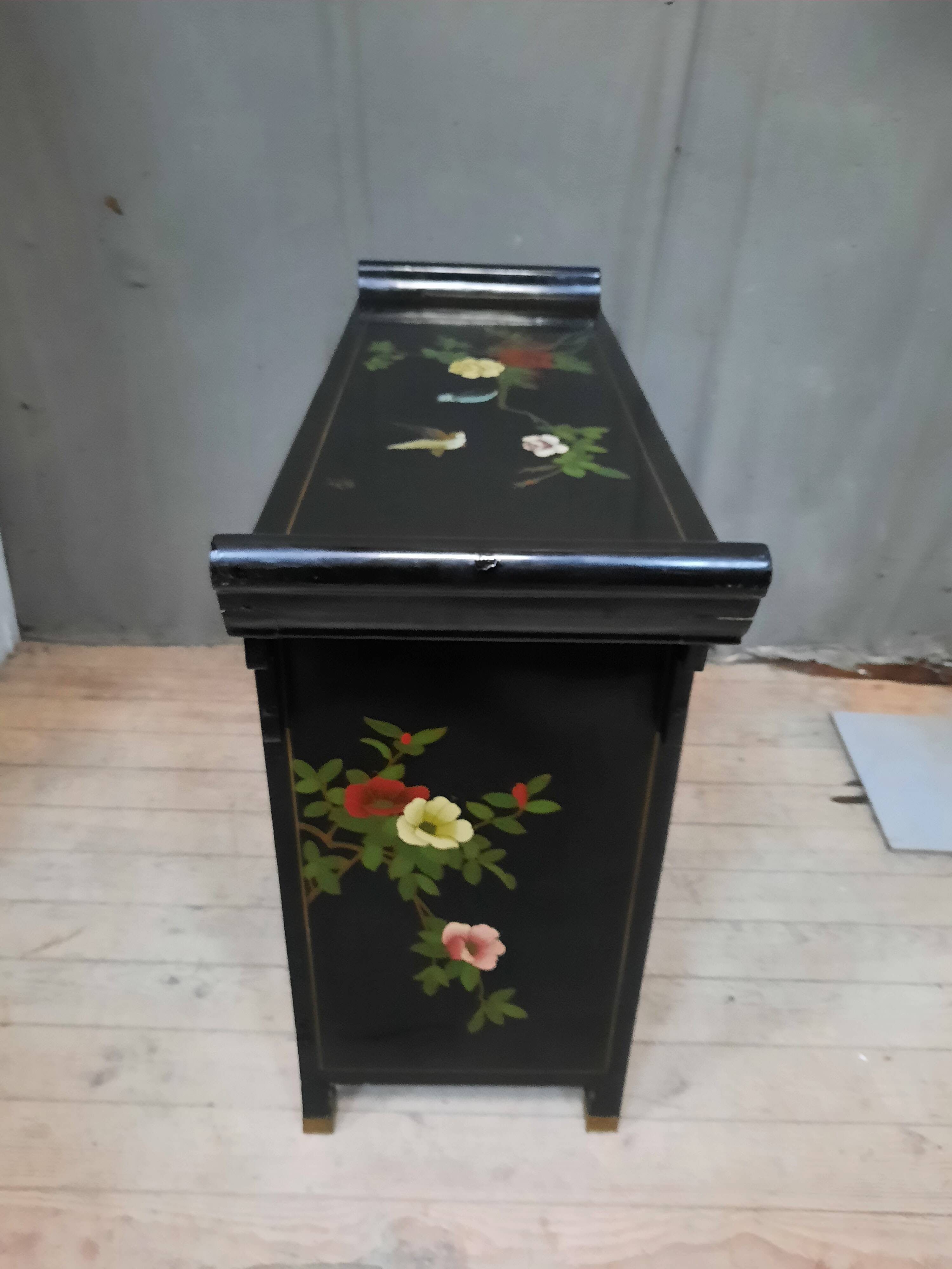 Chinese storage unit