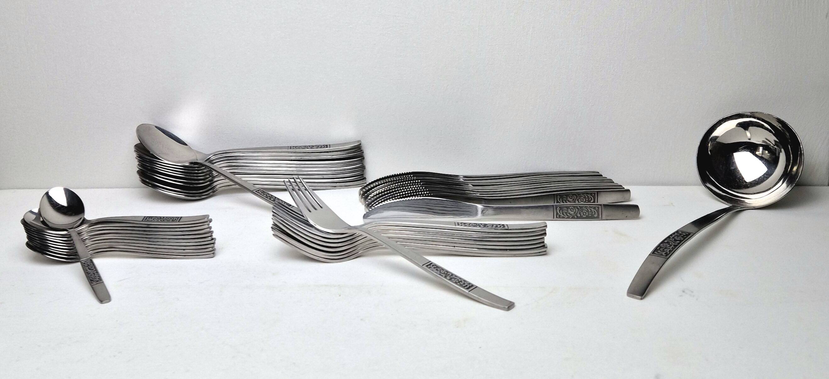 Lot de 45 couverts Amefa Holland Damask Stainless