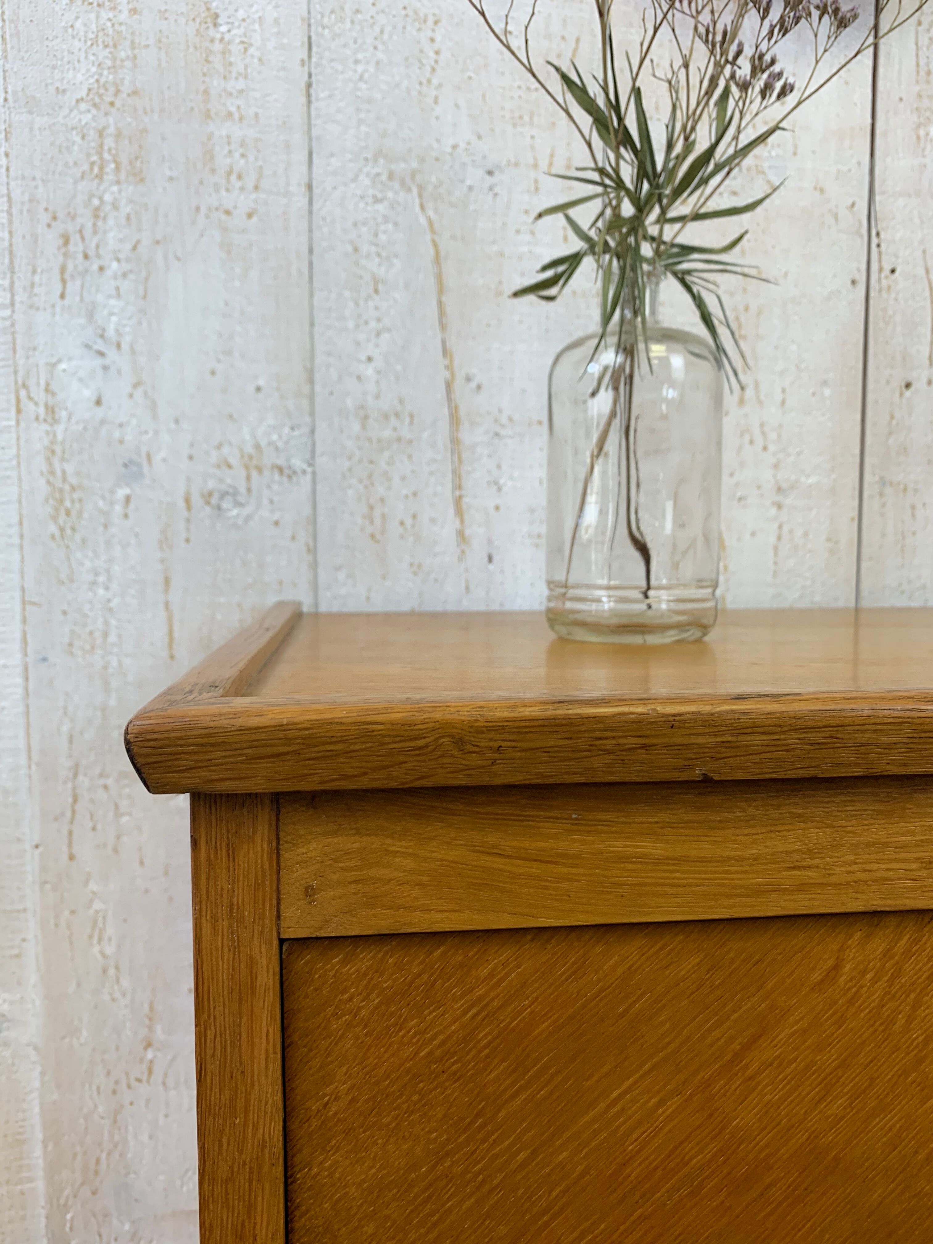 Vintage chest of drawers
