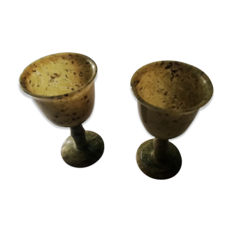 Paire de verres à pied en jade dans leur écrin