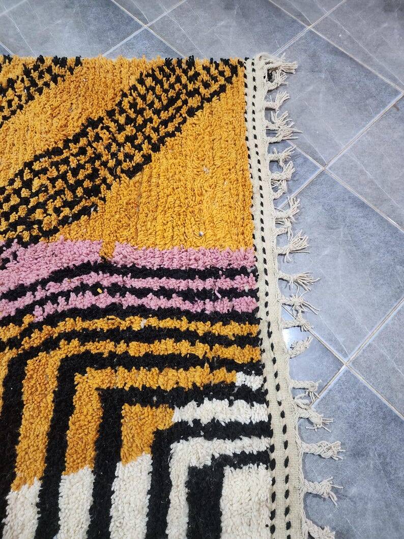 Handmade Moroccan rug 200cm x 300cm