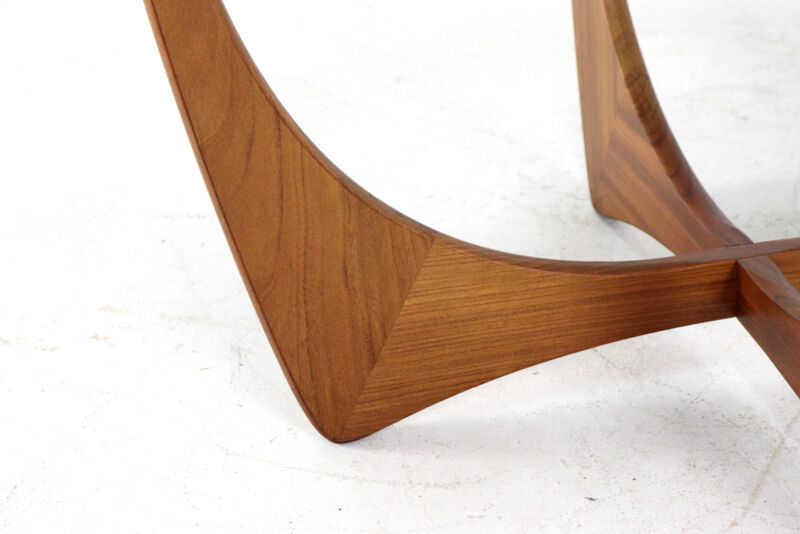 G-Plan Astro round coffee table 'Ludlow'