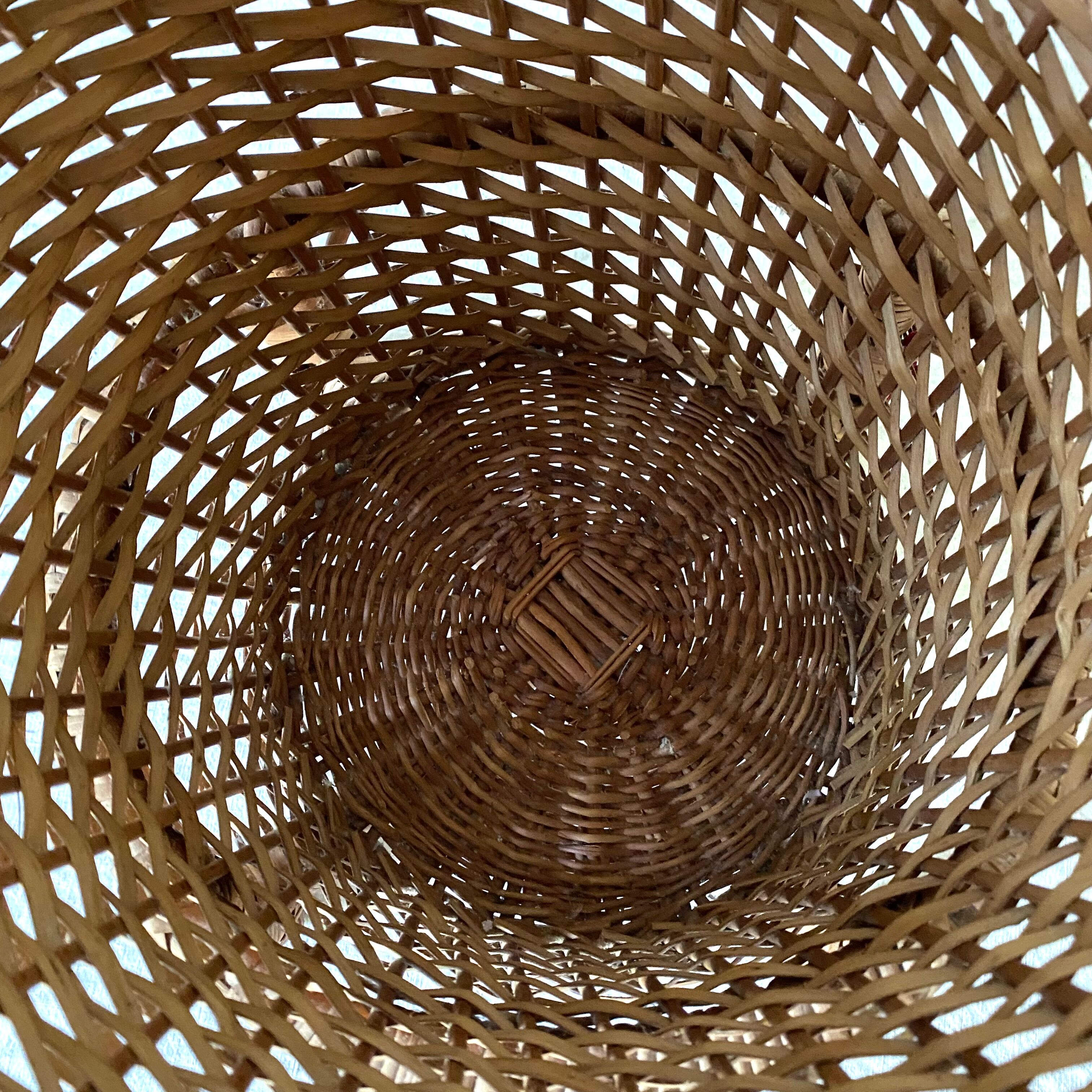 Plant holder, rattan pot cover