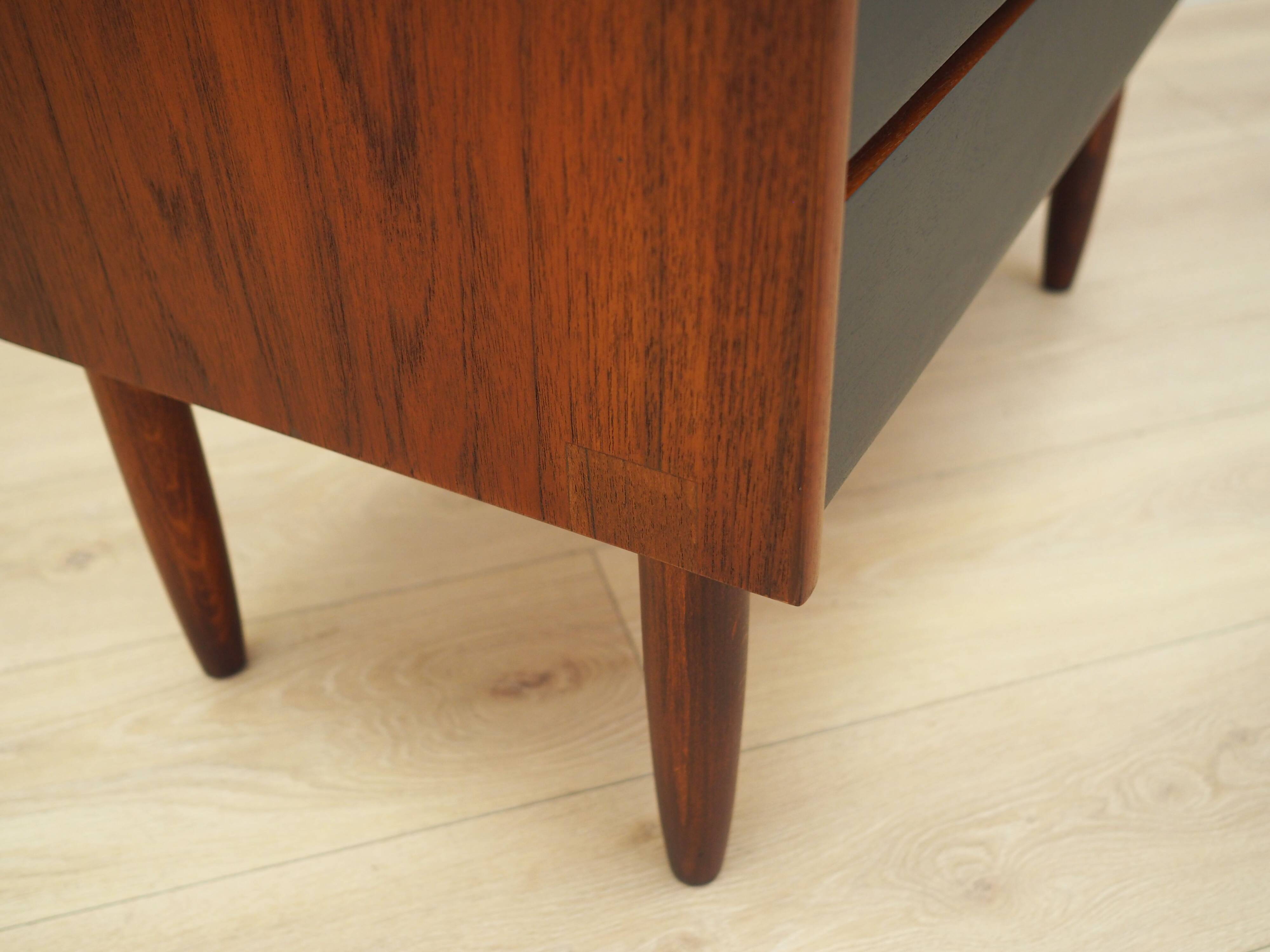 Commode en teck, design danois, années 1970, production : Danemark