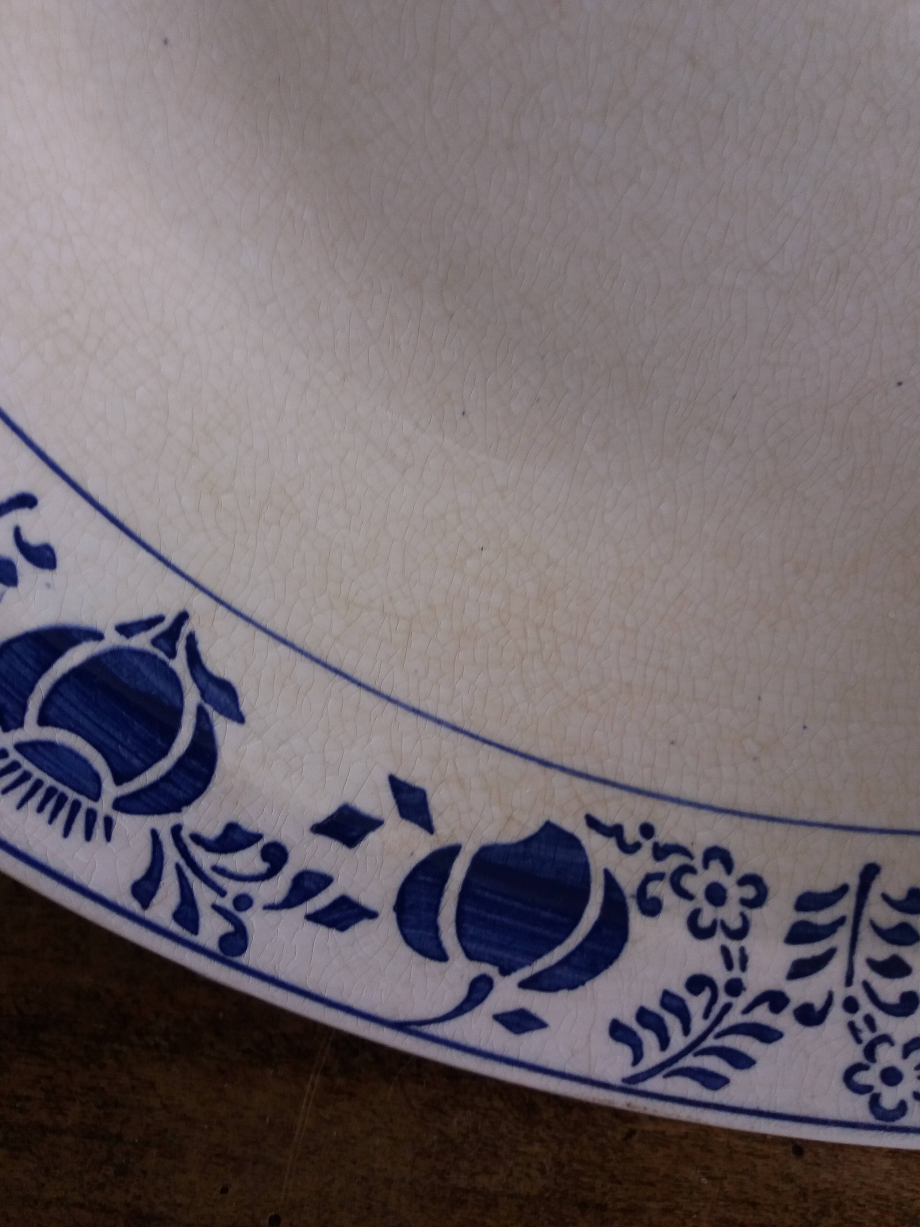 Iron Earth Dishes Moulin des Loups and Hamage