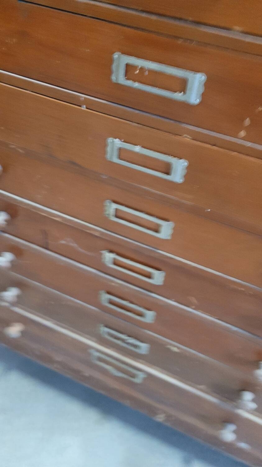 Meuble de Métier Magasin à 60 tiroirs - 1950s