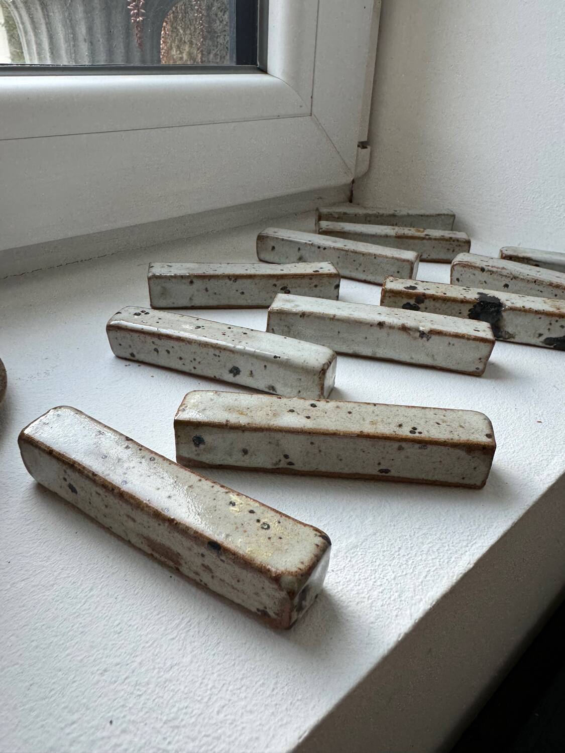 Sandstone knife holders