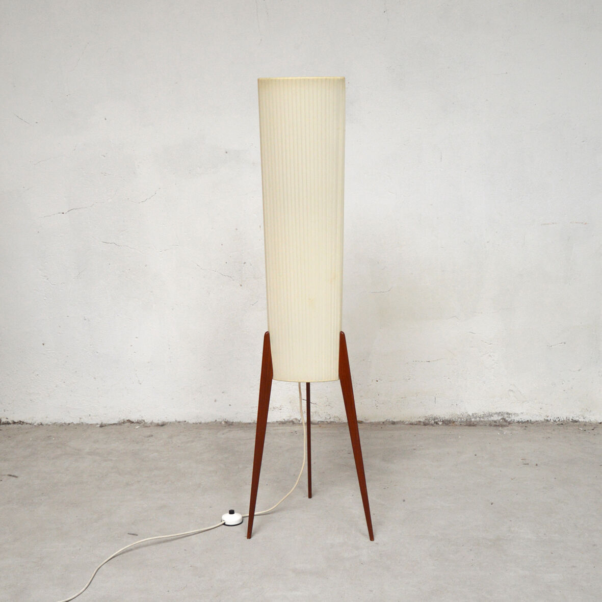 Scandinavian tripod floor lamp 1960