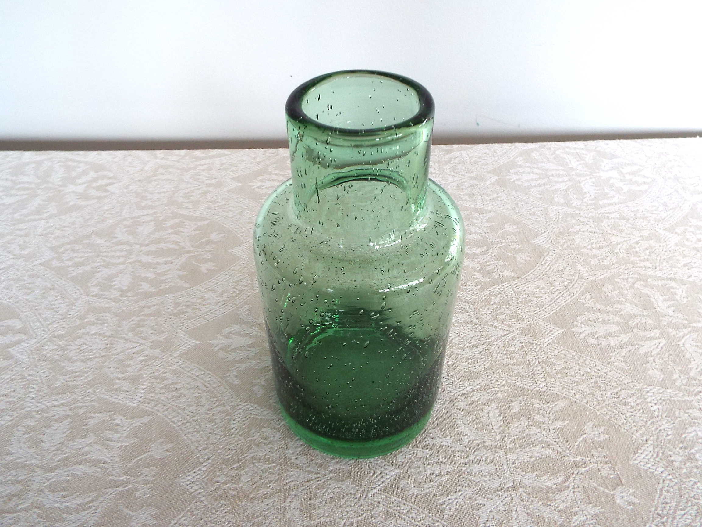 Bubbled glass vase