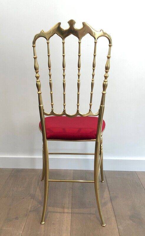 Chaise et tabouret Chiavari en laiton et velours. Vers 1940