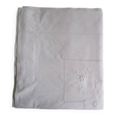 Drap ancien brodé et broderie de jours – 170 x 300 cm