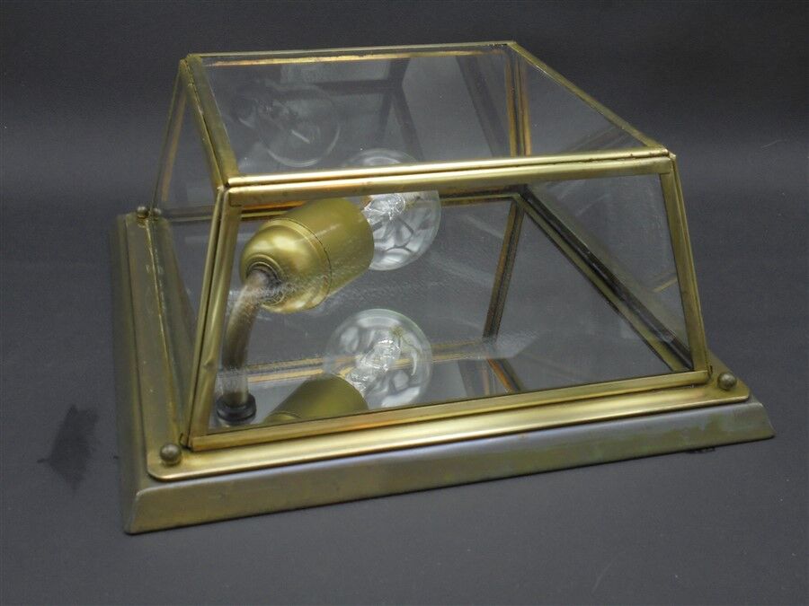 Square sconce with mirror background