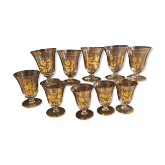 Set of 10 gold-edged flared glasses