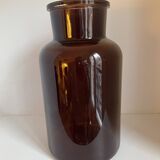 set of 13 decorative items