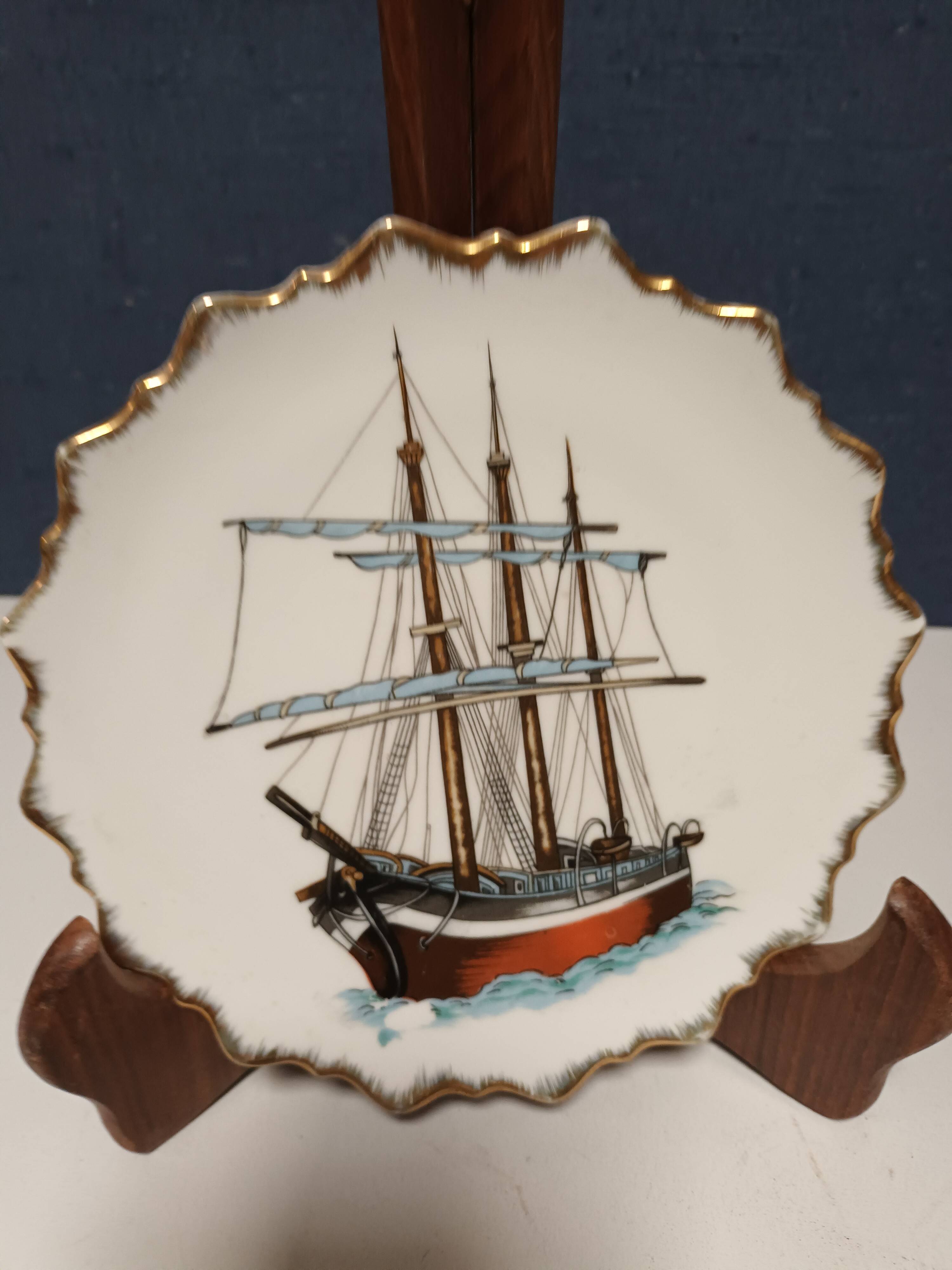 Assiette décorative bateaux voilier