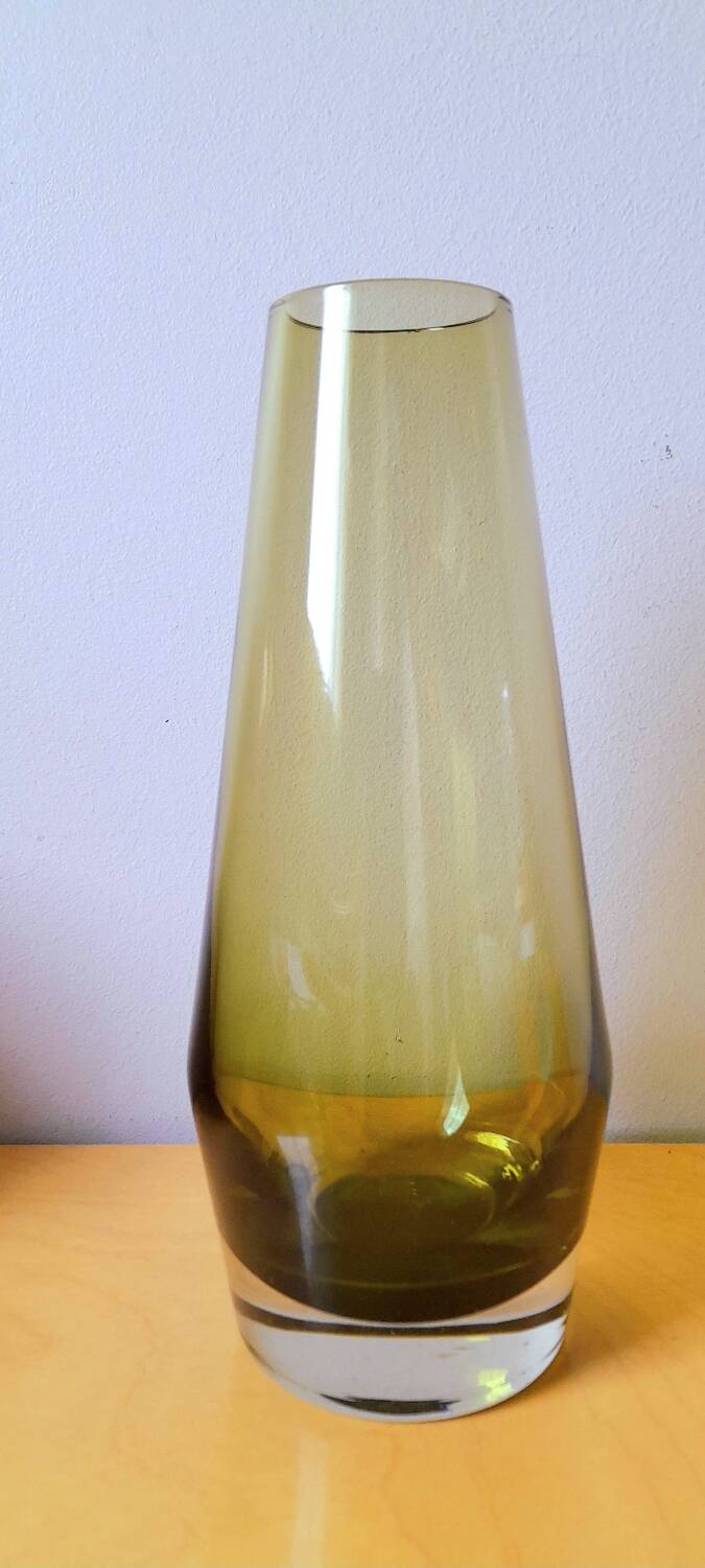 Lot of vintage glass vases