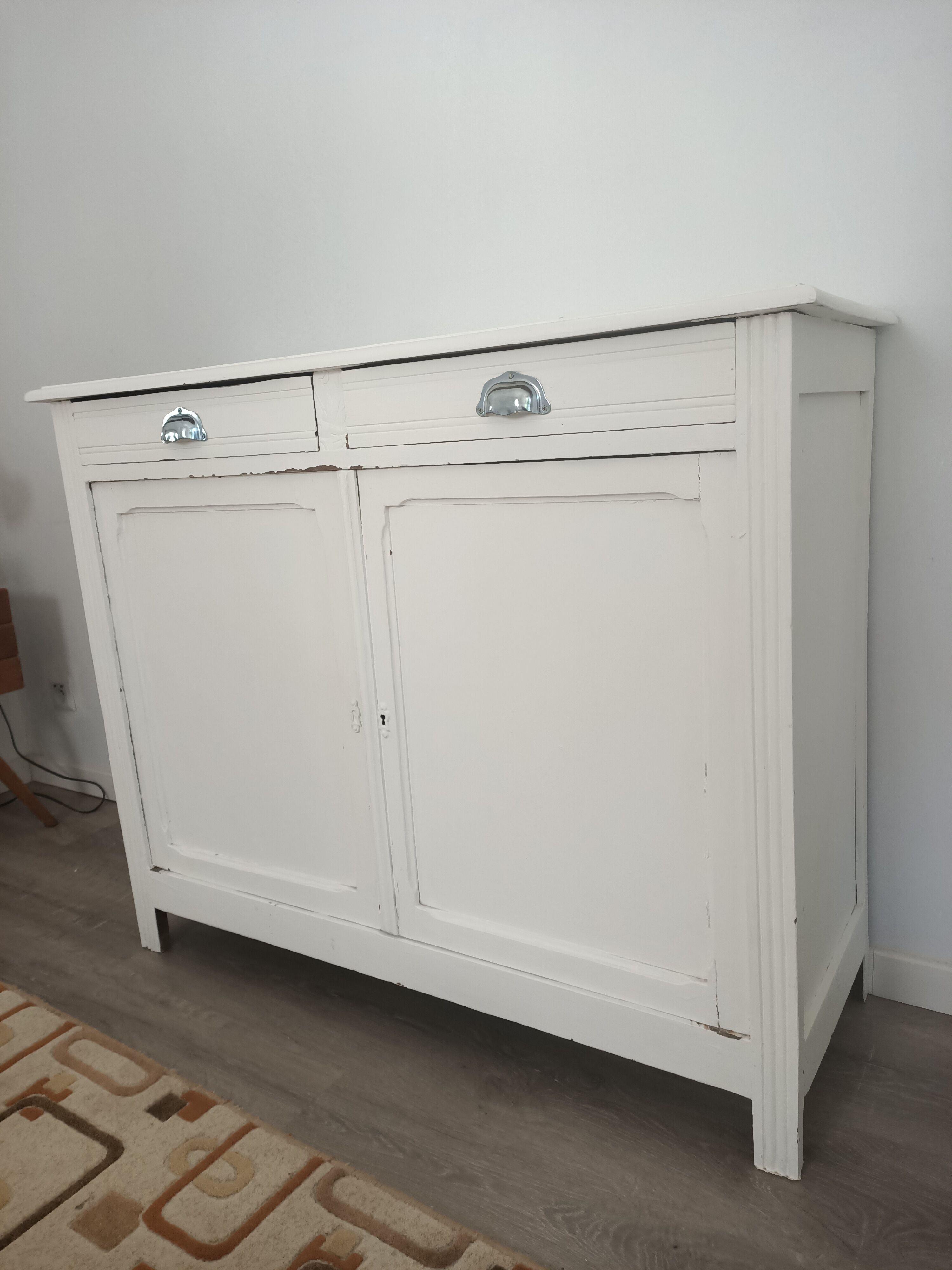 White Parisian buffet