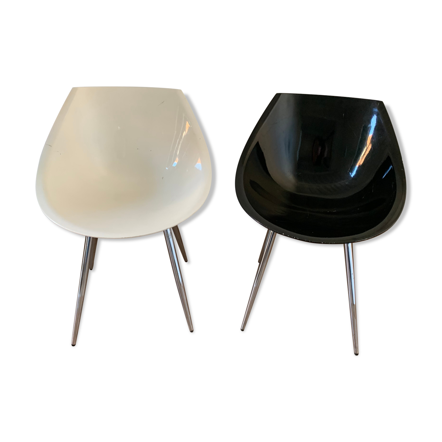 Duo of chairs