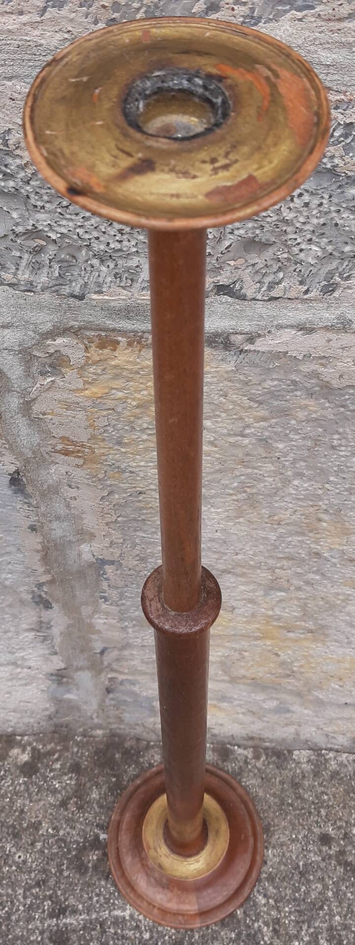 Candle holder, candlestick, chandelier or candelabrum in wood, height 85cm.