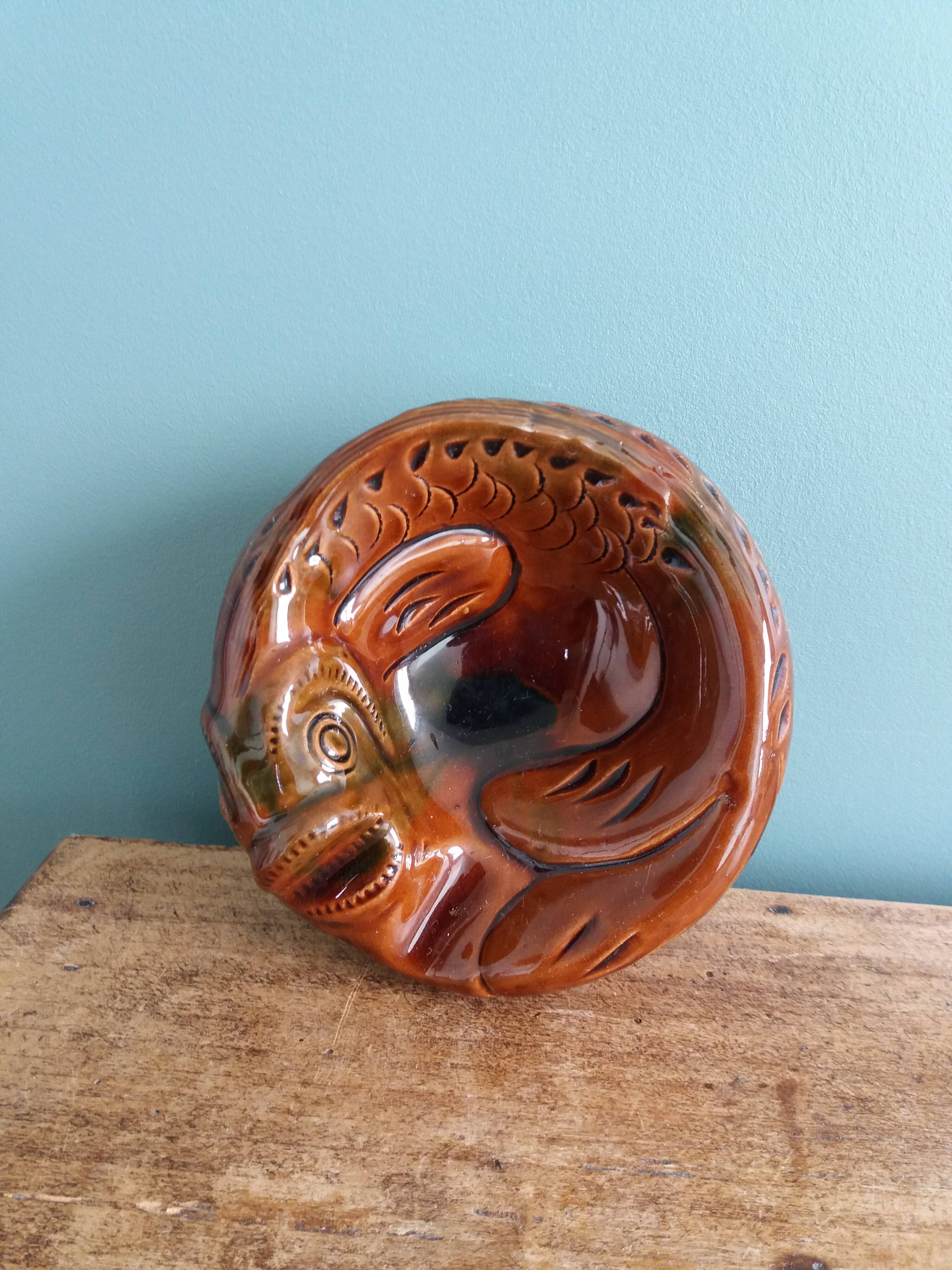 Zoomorphic fish ashtray in glazed terracotta