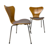 Paire de chaises Série 7 – Arne Jacobsen pour Fritz Hansen