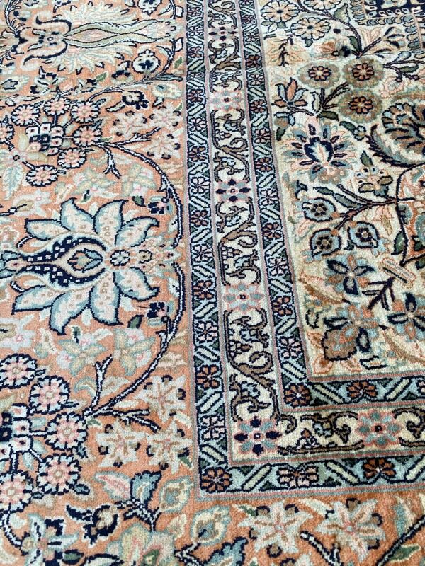 Kashmir silk carpet 273x373 cm