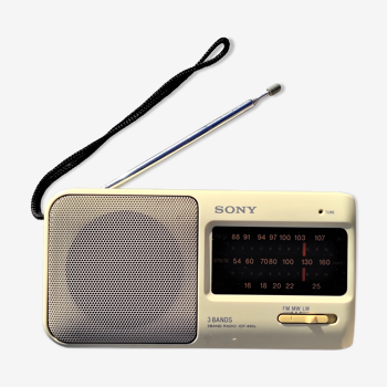 Sony Portable White Radio ICF-490L 3 Bands FM/MW/LW Vintage
