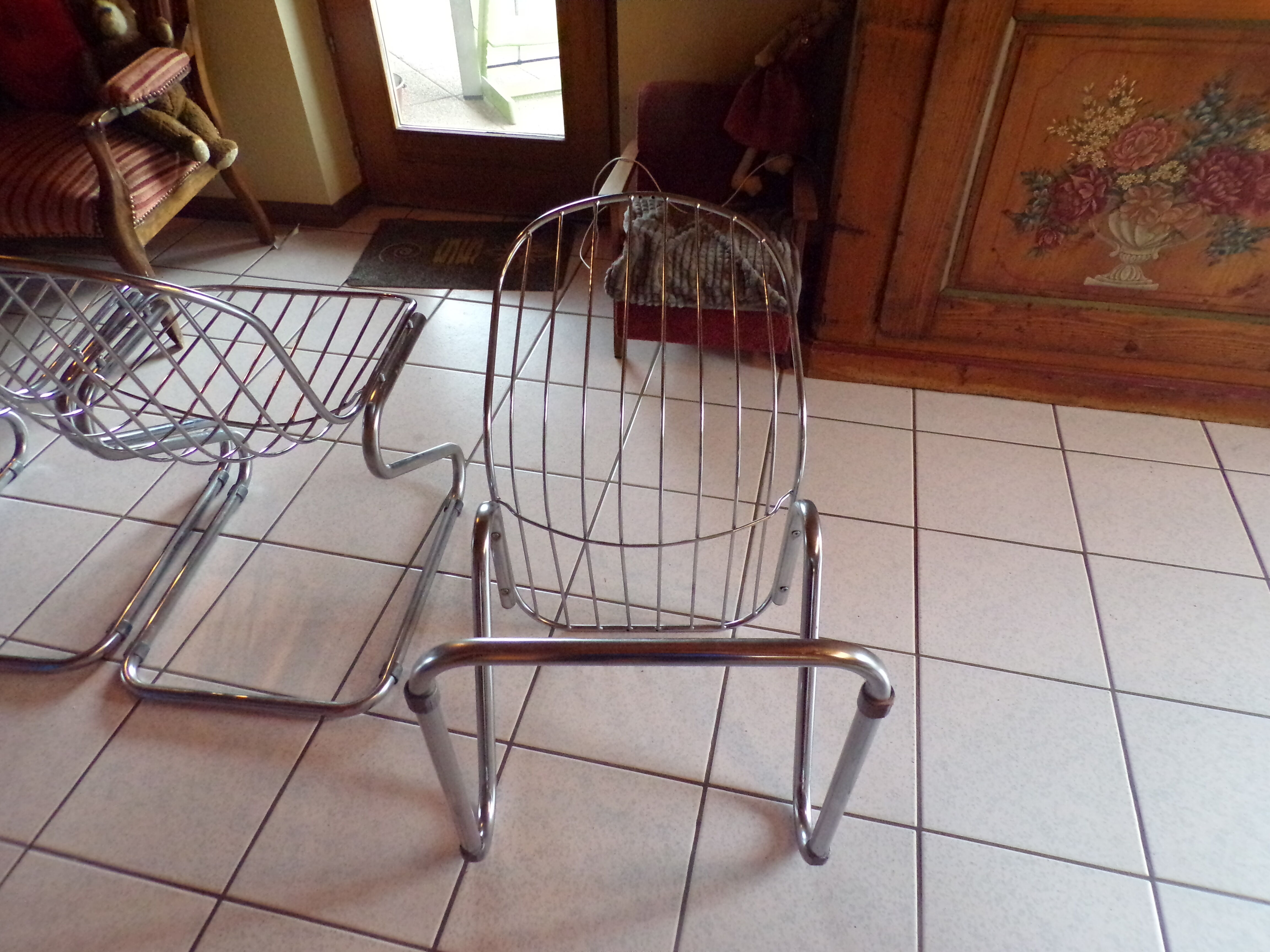 Chrome-plated steel chairs