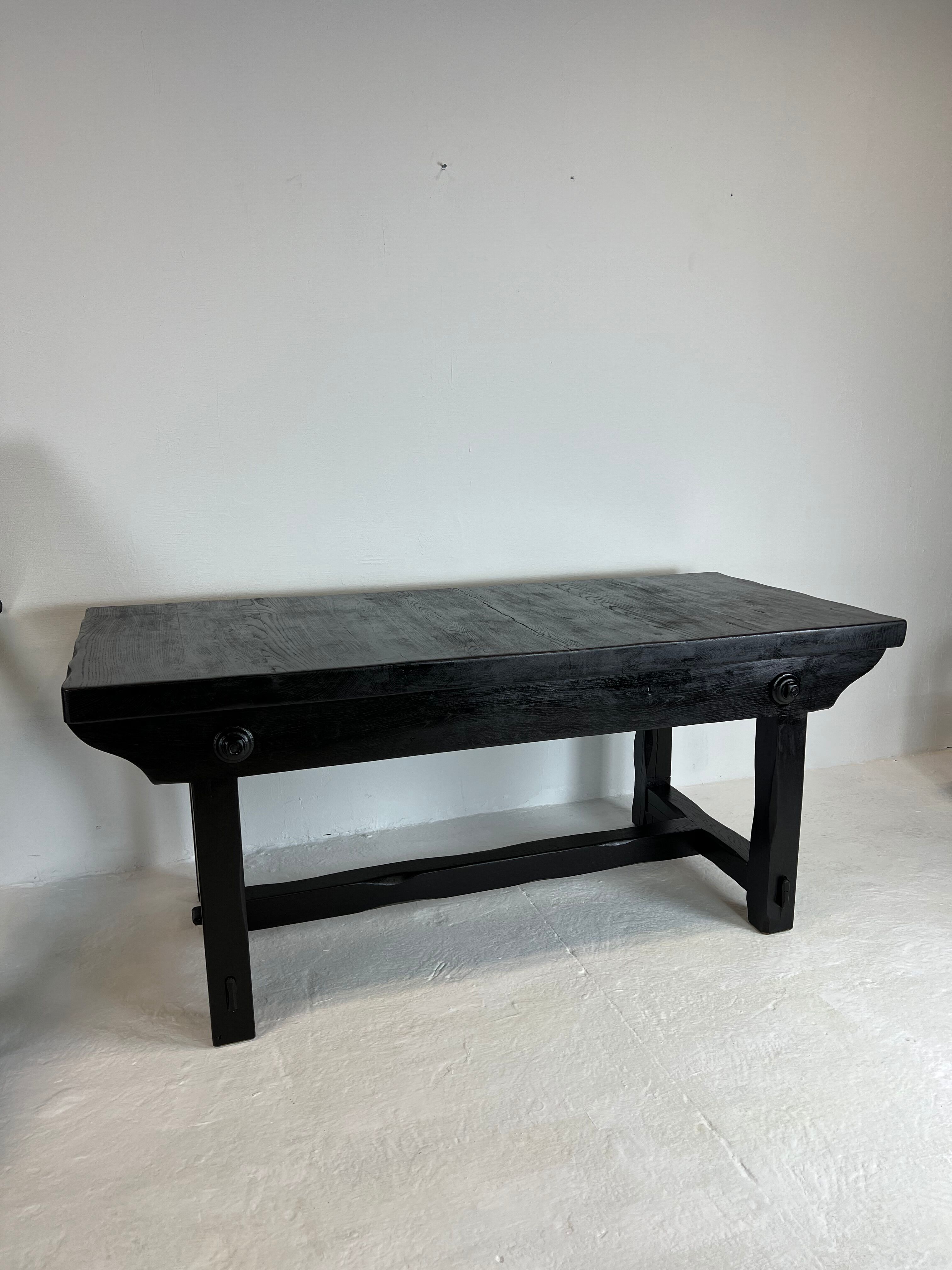 Brutalist elm table Wabi-sabi spirit and its 2 benches